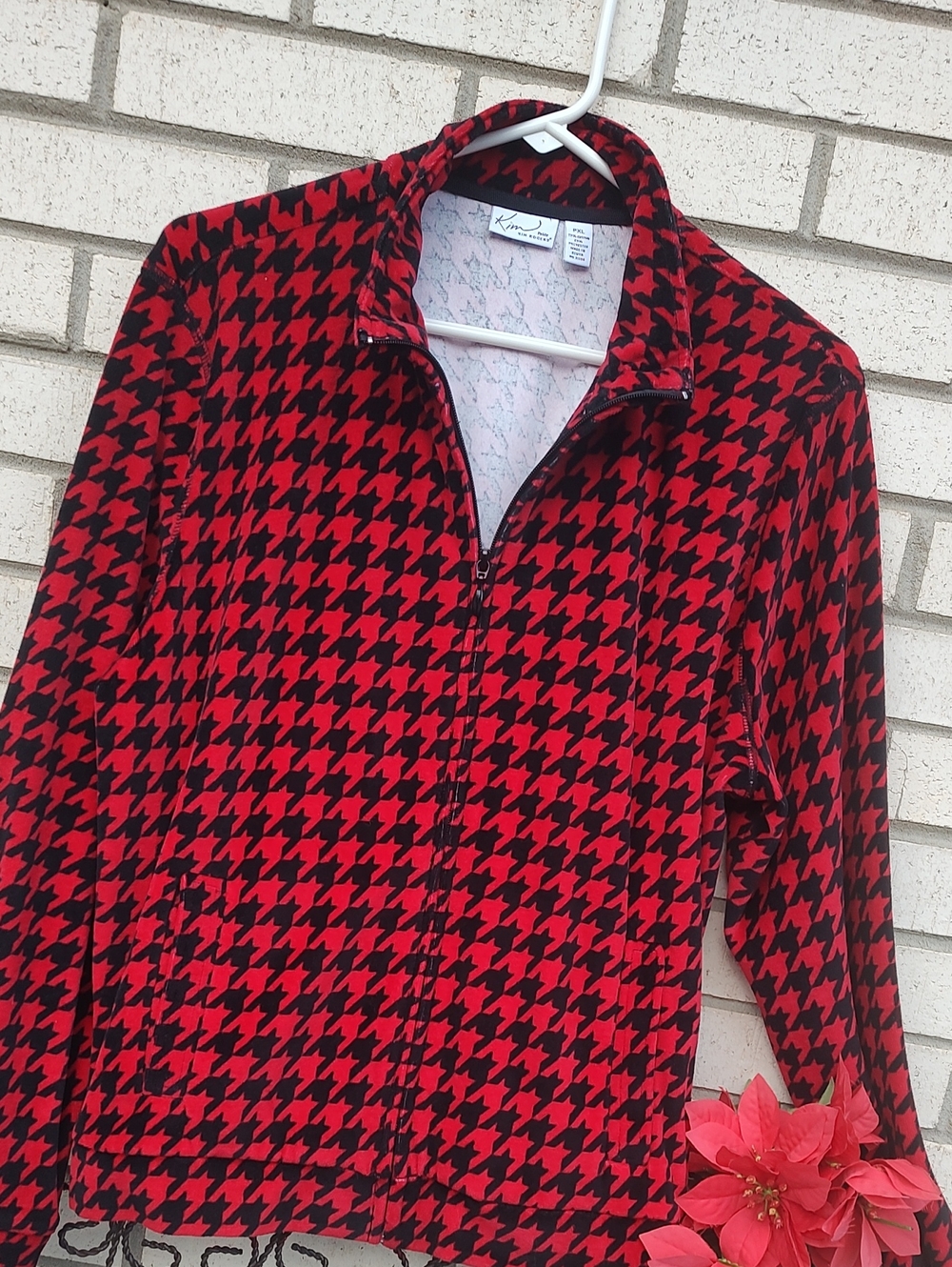 Red/Black Jacket - Picture 4 of 8